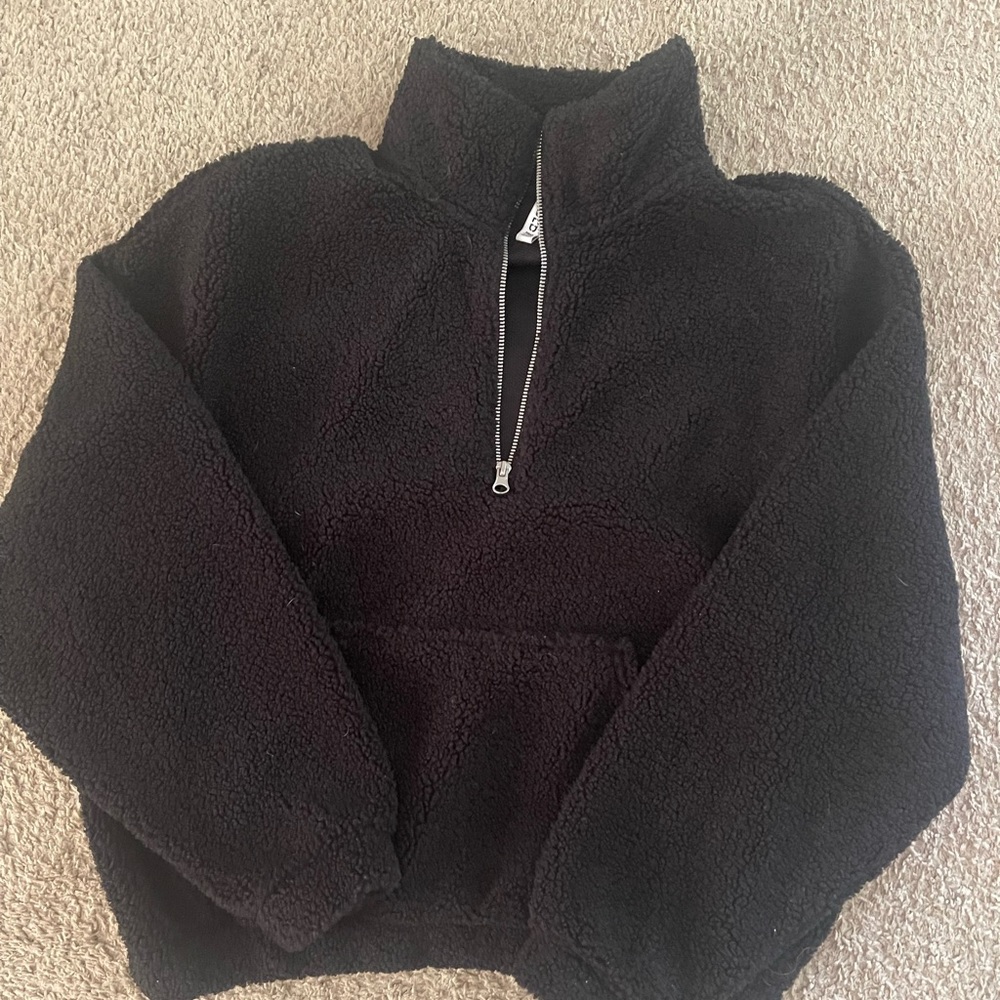 NWOT - H&M Pullover Sz Medium